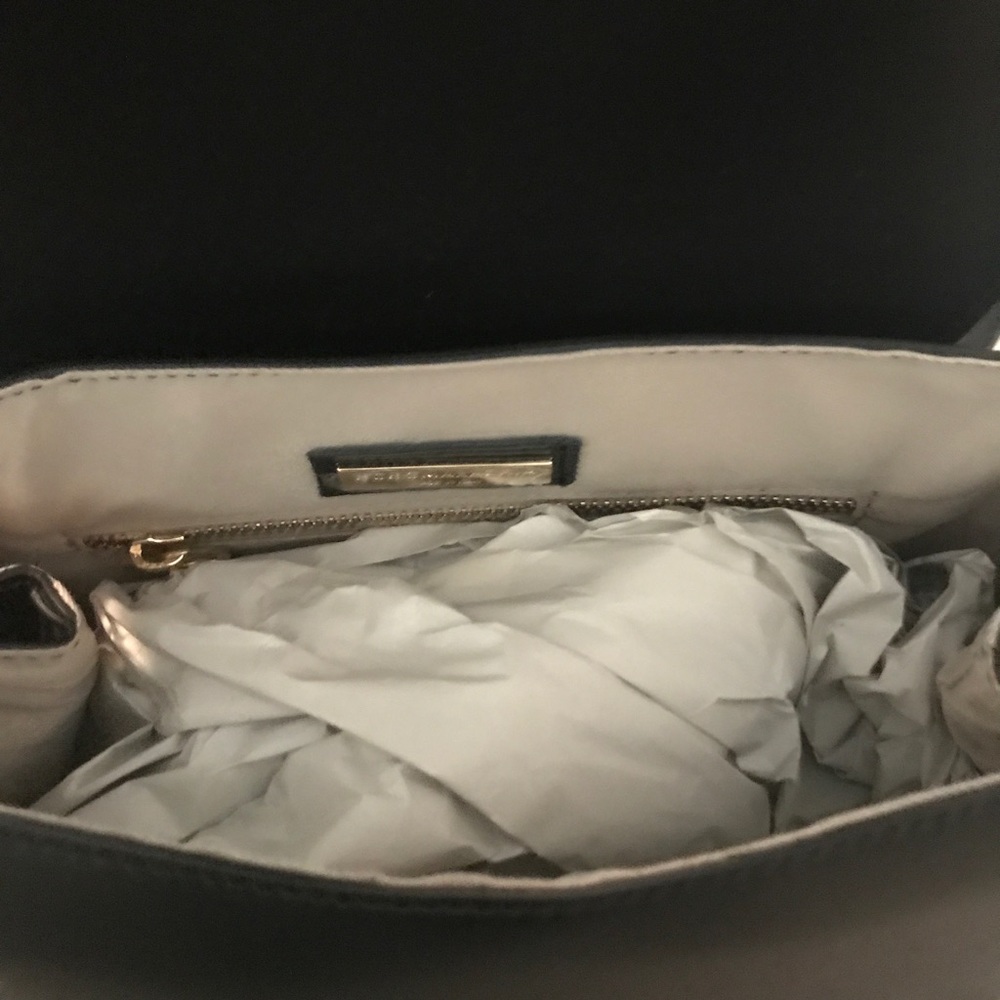 NWT BCBG Black Juliet Leather Backpack - Picture 8 of 8